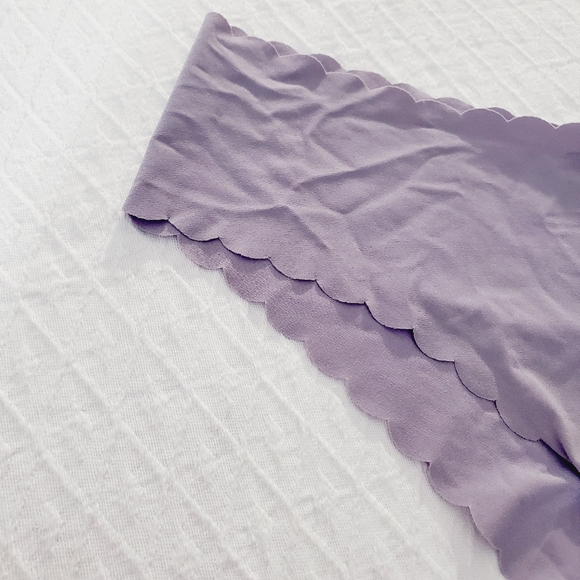 SOLD-VICTORIA'S SECRET Pastel Periwinkle Cheeky Bikini Scalloped Panties- Size M - Picture 5 of 5